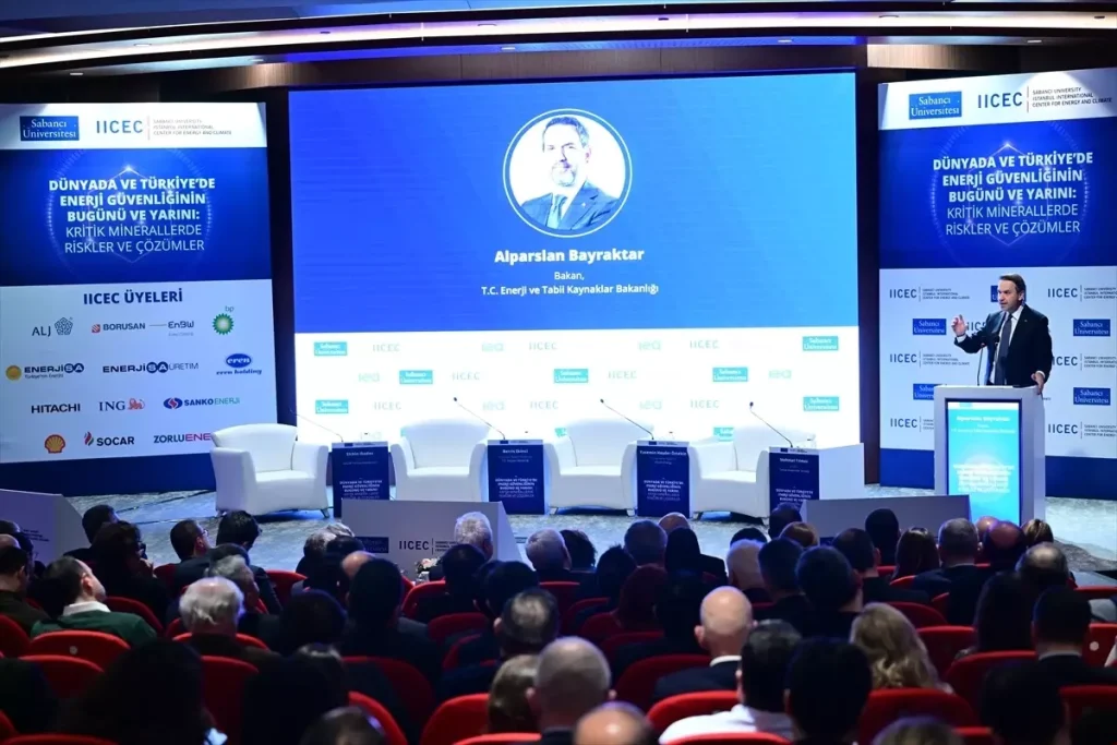 Türkiye Yenilenebilir Enerjide Hedef Büyütüyor