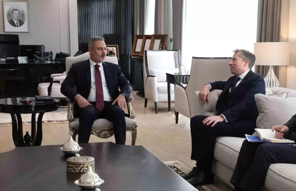 Hakan Fidan, BM Yetkilisi Tom Fletcher ile Bir Araya Geldi