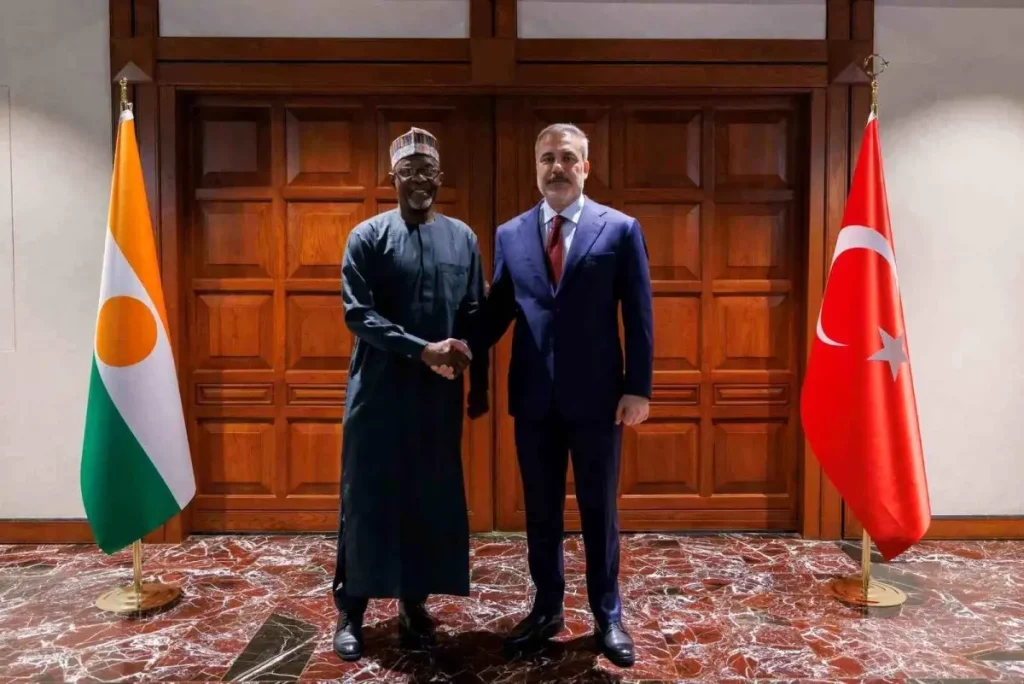 Hakan Fidan ve Nijer Bakanı Görüştü