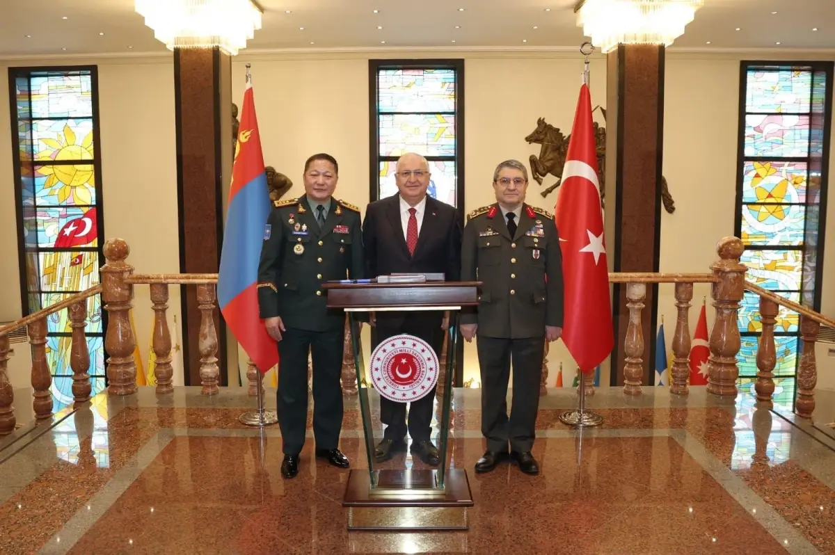 Güler, Moğolistan Genelkurmay Başkanı’nı Kabul Etti
