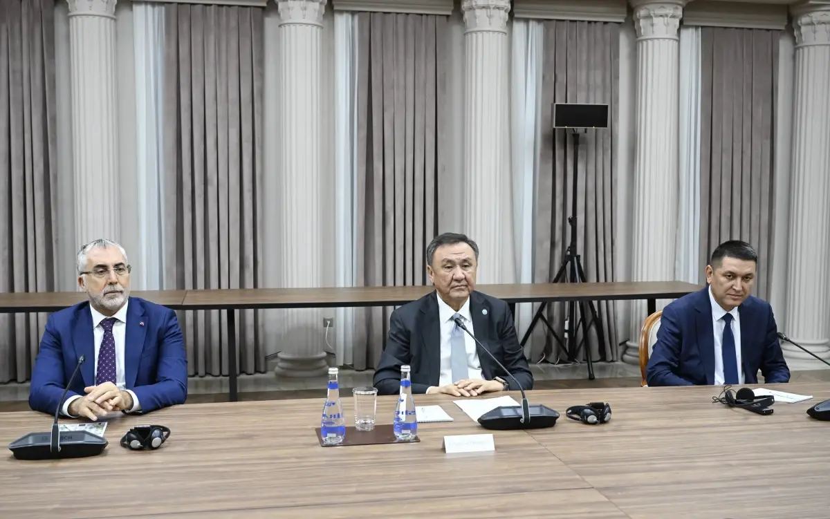 Işıkhan ve Asadov Görüştü