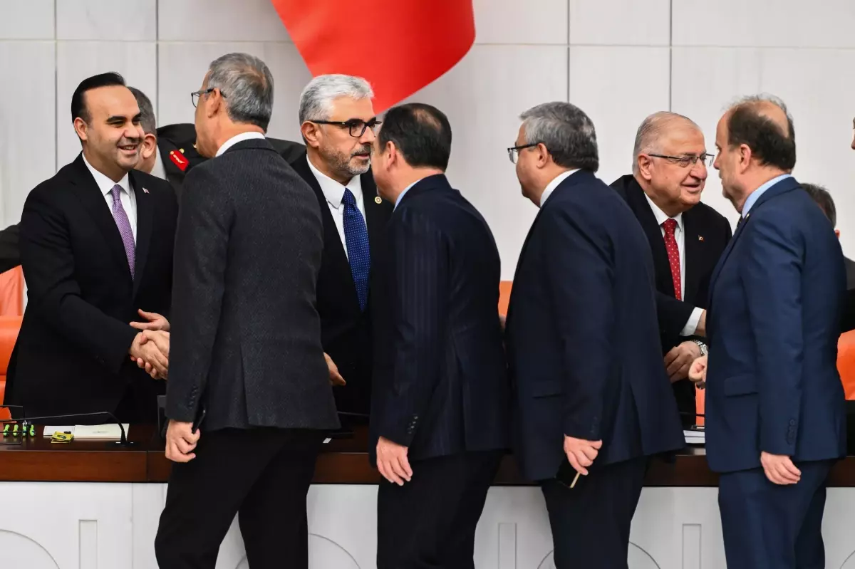 Bakan Kacır, Togg T10F ile Meclis’e Girdi