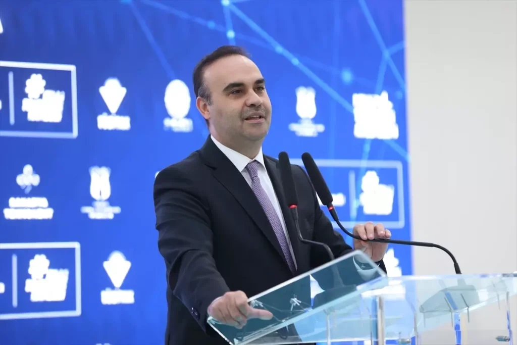 Bakan Kacır, Sakarya’da Milli Teknoloji Atölyesi Açılış Töreni’nde Çığır Açan Konuşma Yaptı