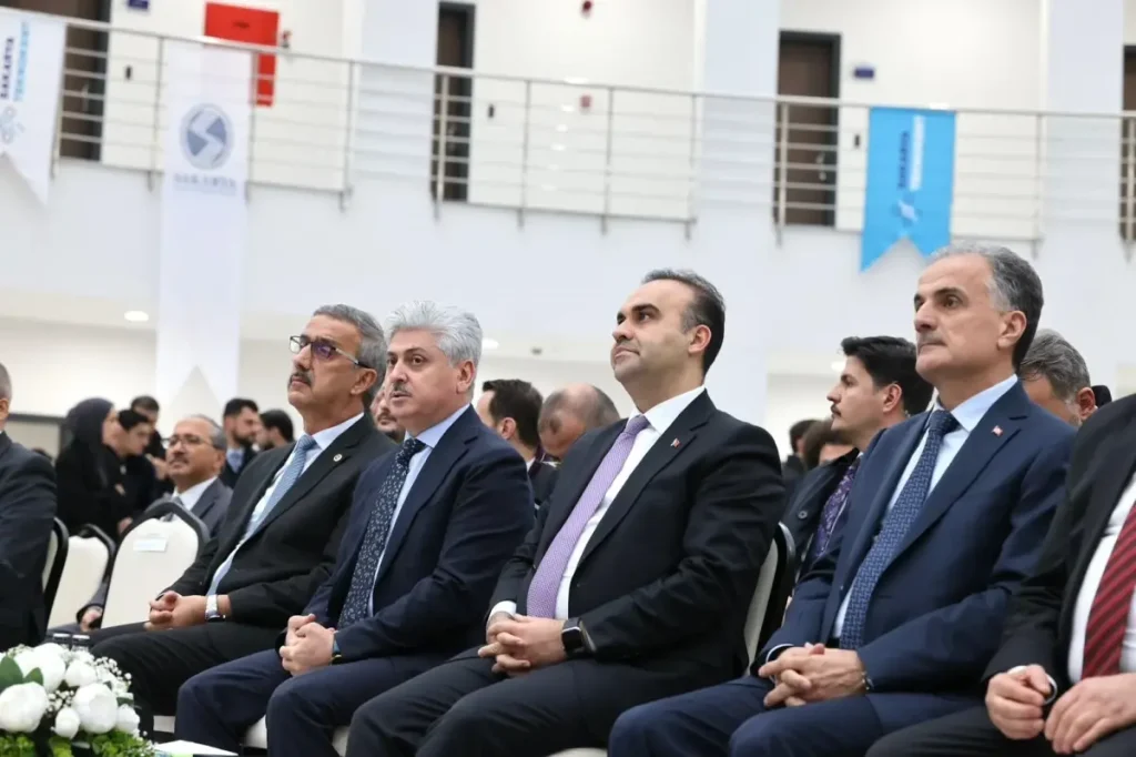 Sakarya’da Füzyon Girişim Ofisi Açıldı: 4,6 Milyar Liralık Destekle Türkiye’nin Teknoloji Üssü