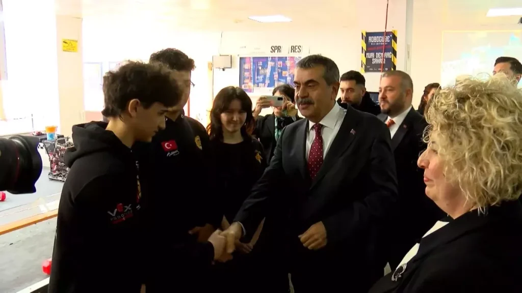 Bakan Tekin Arnavutköy’de Eğitim Vizyonunu Paylaştı