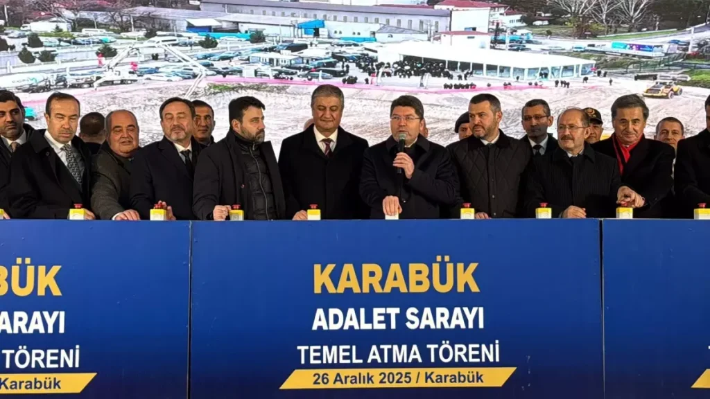 Trafikte Yol Kesme Şimdi Suç! 1‑3 Yıl Hapis Cezası Geliyor