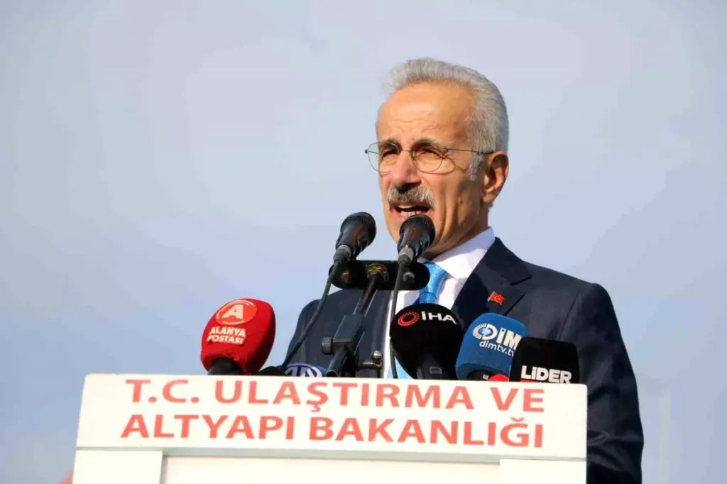 Bakan Uraloğlu: 23 Yılda Antalya’nın Ulaşım ve İletişim Altyapısına 244,6 Milyar Lirayı Aşan Yatırımlar Gerçekleştirdik