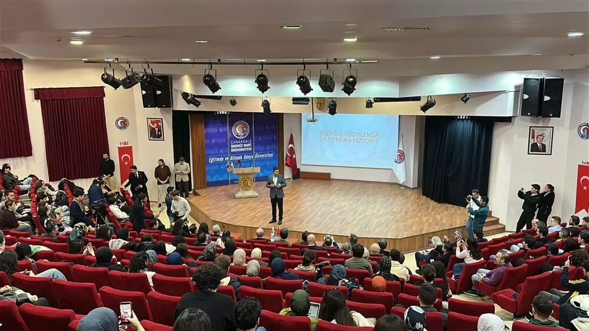Bakan Yardımcısı Boyraz, Çanakkale’de Öğrencilerle Bir Araya Geldi