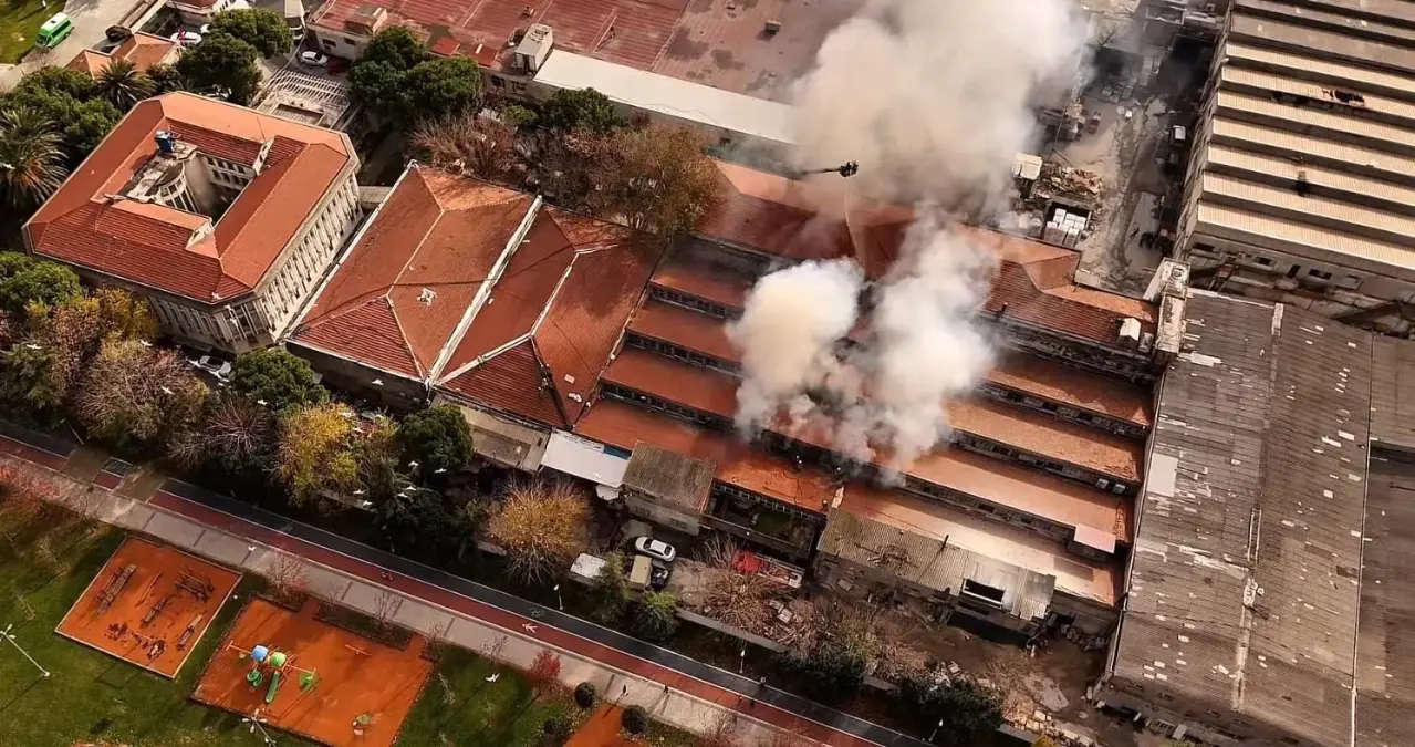 Bakırköy’de Etiket Fabrikasında Şok Eden Yangın!