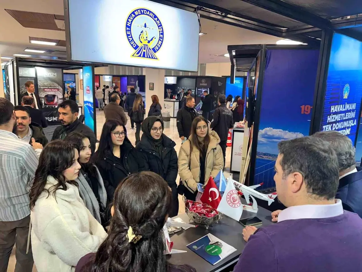 UFEST: Öğrenciler Hava Ulaşımıyla Buluştu