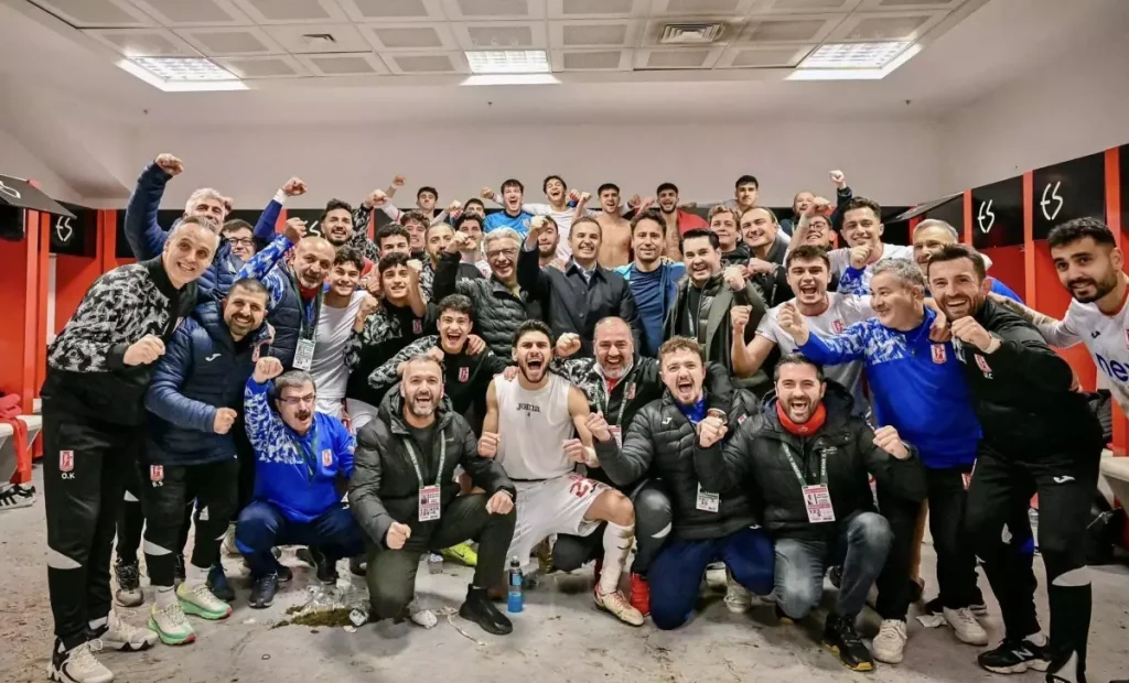 Balıkesirspor Zirveye Yaklaşıyor