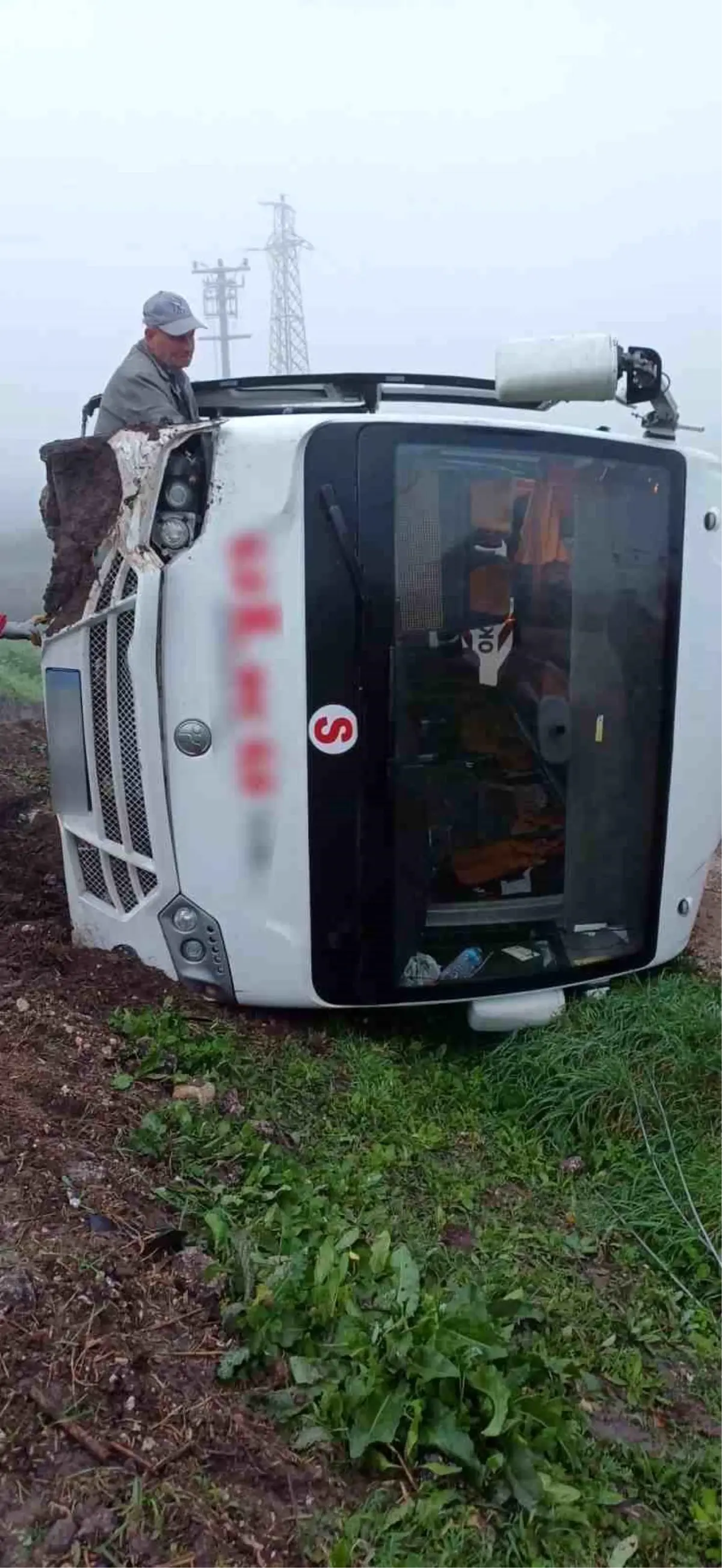 Bandırma’da Öğrenci Servisi Kaza Yaptı, 8 Öğrenci Yaralandı