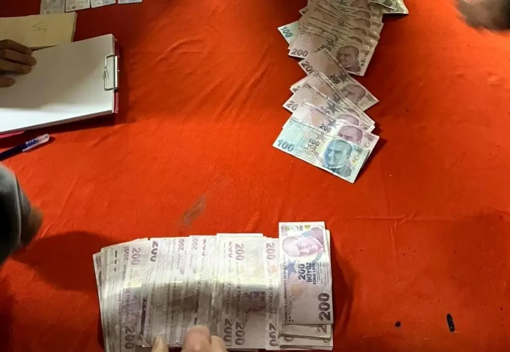 Bartın’da Kumar Baskını: 24 Bin TL Ele Geçirildi