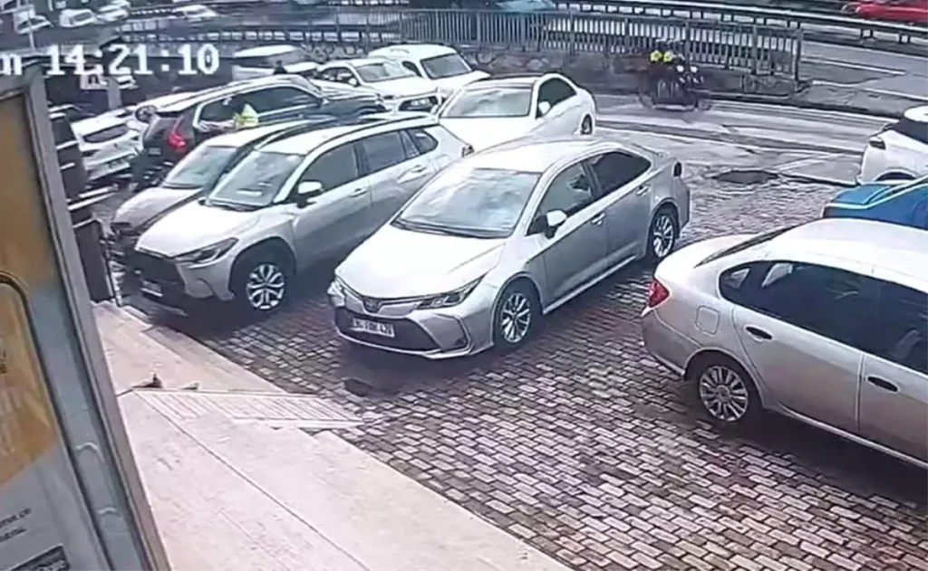 Başakşehir’de Silahlı Gasp Girişimi