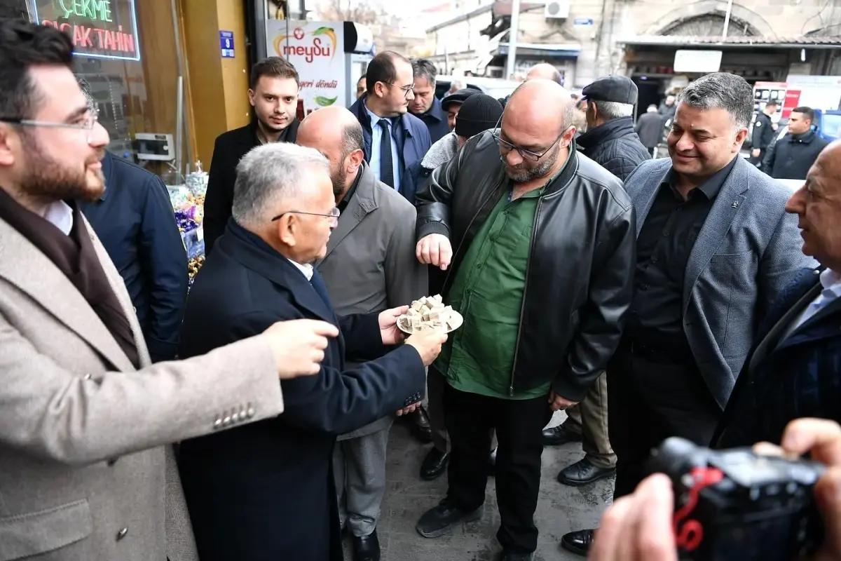 Başkan Büyükkılıç’tan Camikebir’de Gönül Belediyeciliği Buluşması