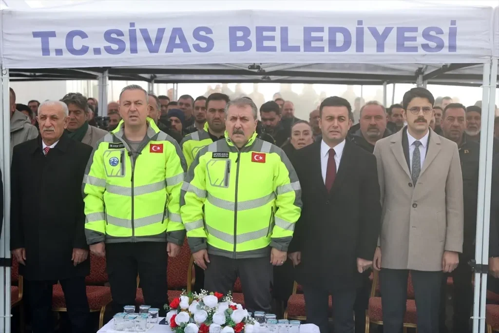 BBP Genel Başkanı Destici, Sivas’ta Tecer Taş Kırma Tesisi Açılışında Vefa ve Yatırım Mesajları Verdi