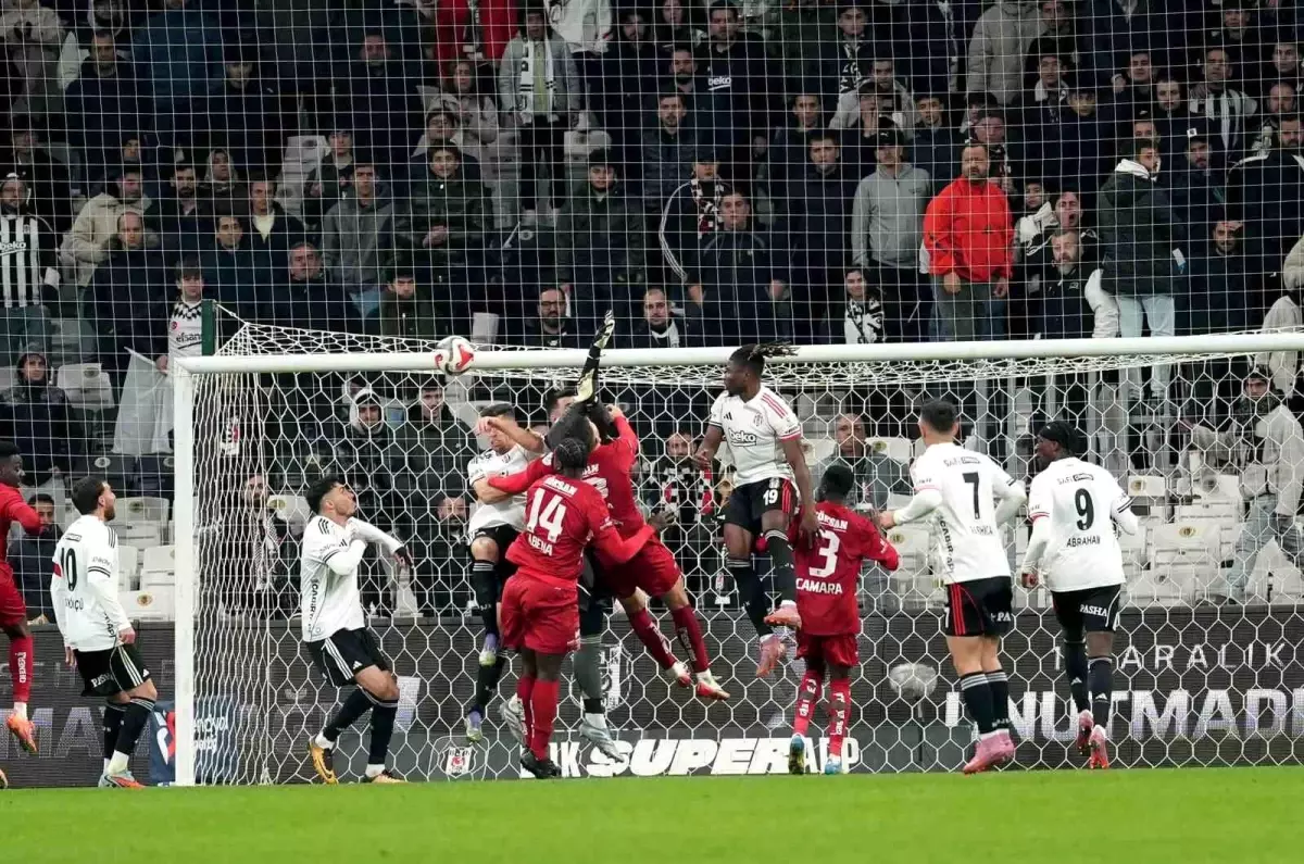 Beşiktaş, Gaziantet FK ile 2-2 Berabere Kalarak Kalesinde Gol Yemeye Devam Ediyor