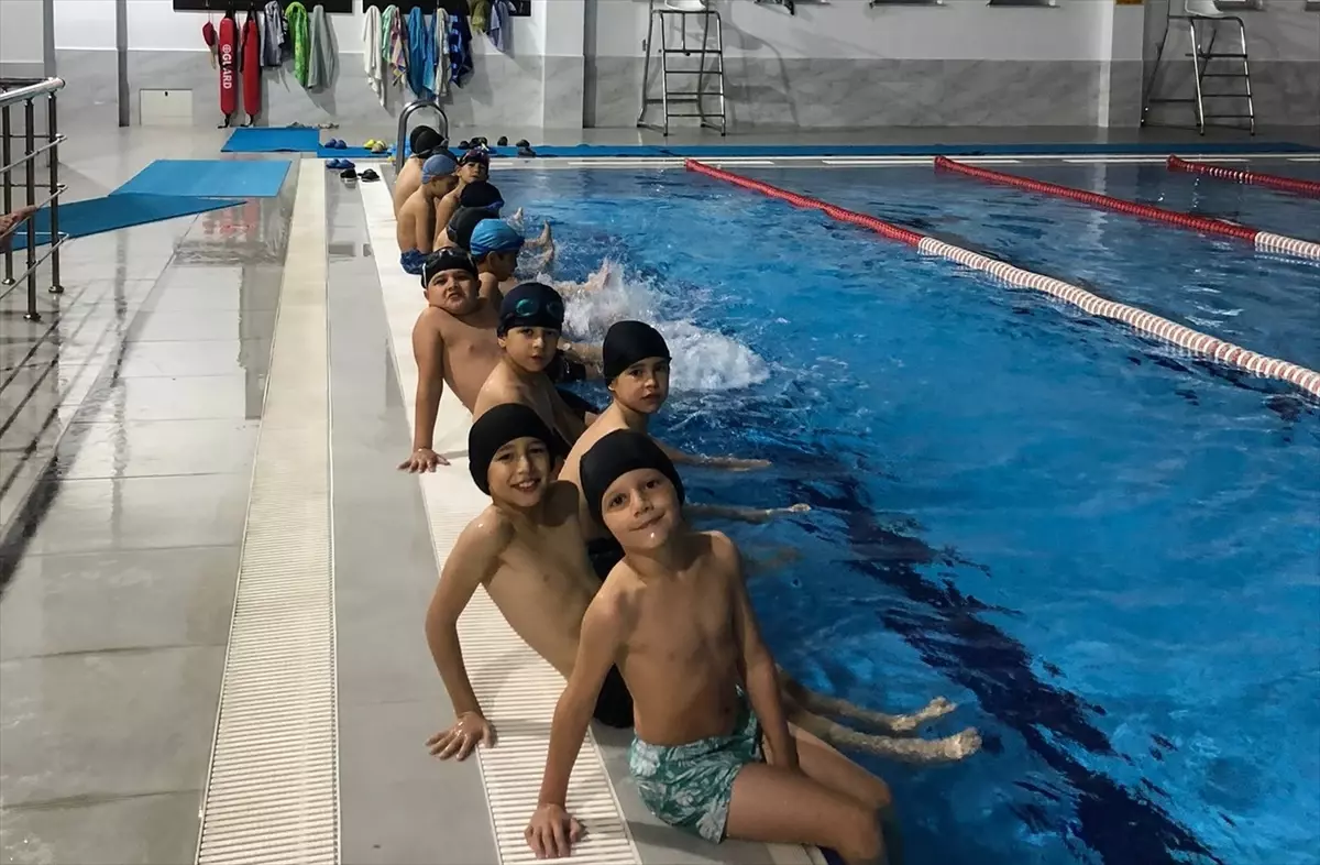 Beypazarı’nda Çocuklar İçin Yüzme Kursu