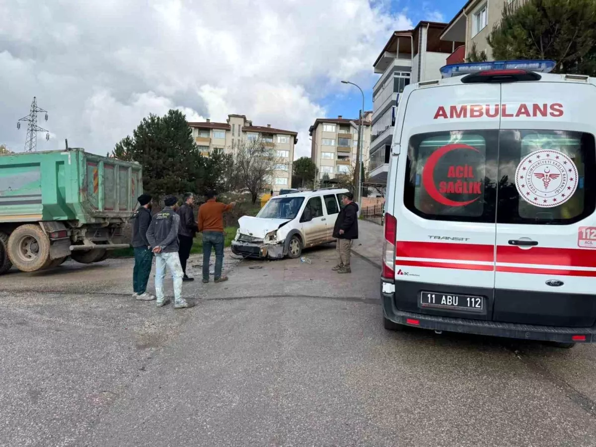 Bilecik’te Trafik Kazası: 4 Yaralı