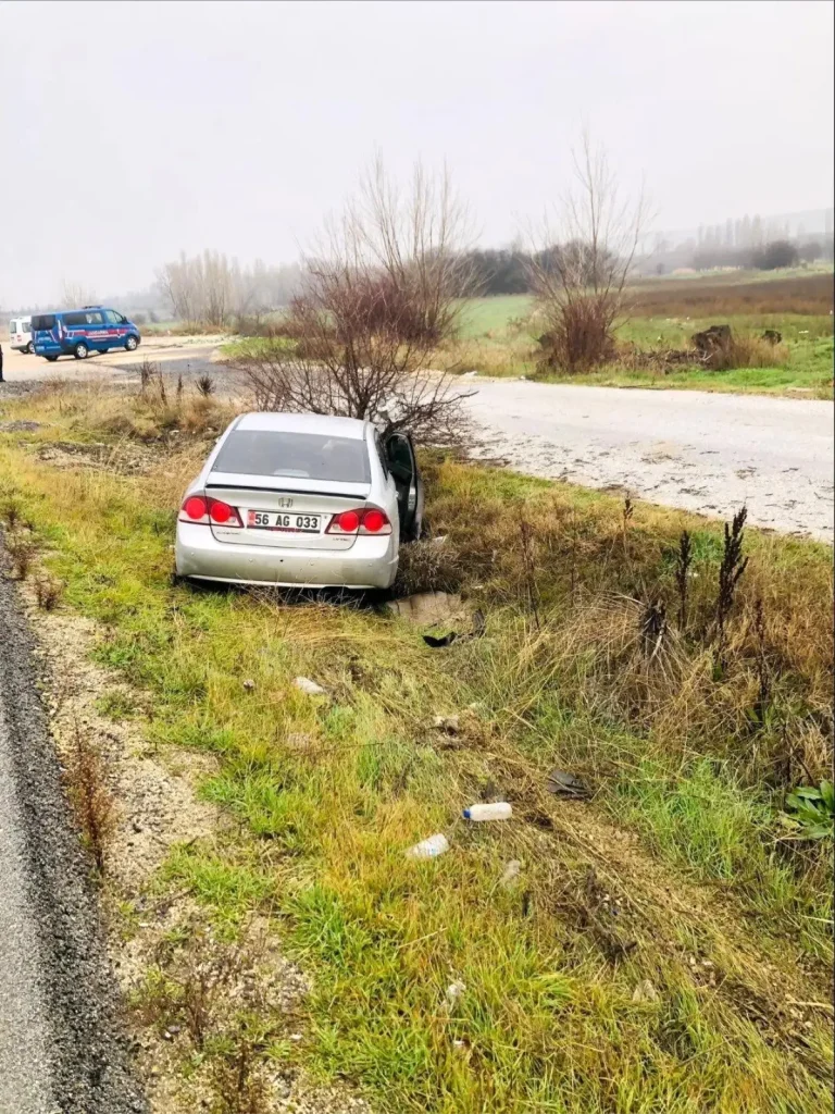 Bileciçte Trafik Kazası: 2 Yaralı