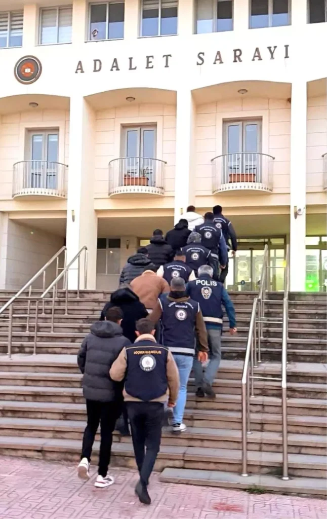 Bodrum’da Göçmen Kaçakçılığı Çetesi Çökertildi