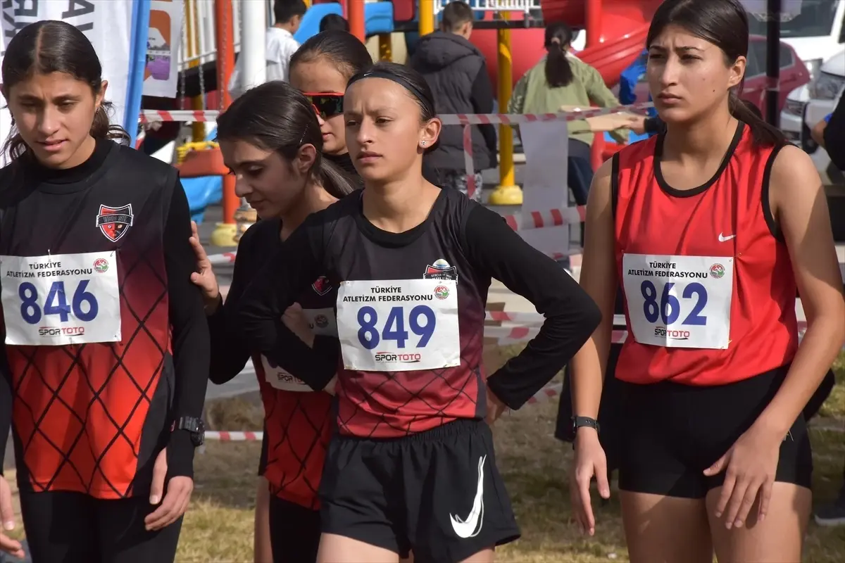 Van’da Kros Ligi Yarı Final Yarışmaları Coşkuyla Gerçekleşti