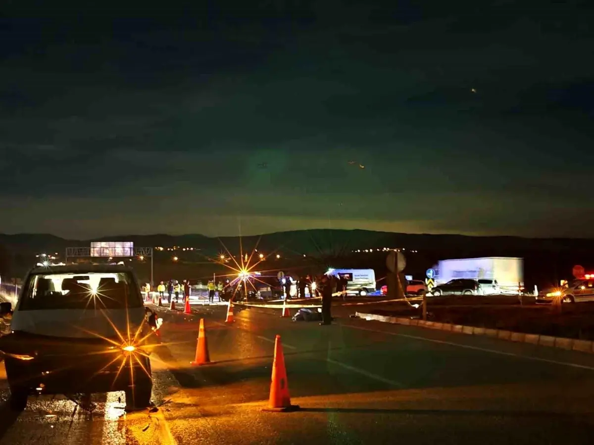 Bolu’da Minibüs-Motosiklet Çarpışması: 1 Ölü, 1 Yaralı