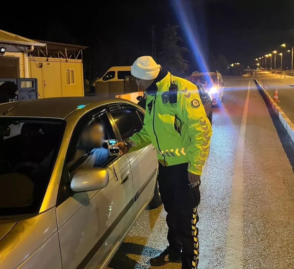 Burdur’da Trafik Denetimi: 35 Araç Men Edildi