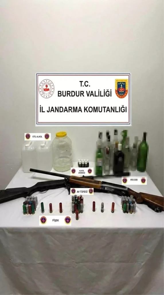 Burdur’da Kaçak Alkol ve Silah Sopası