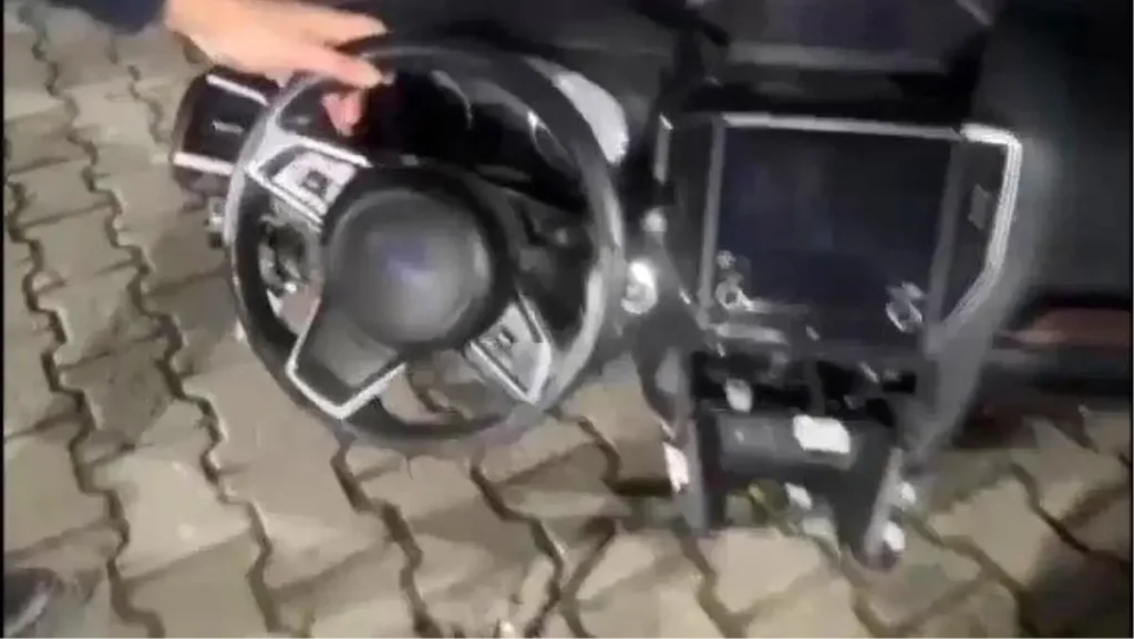 Bursa’da 12 Milyon TL’lik Kaçak Oto Parçaları Ele Geçirildi