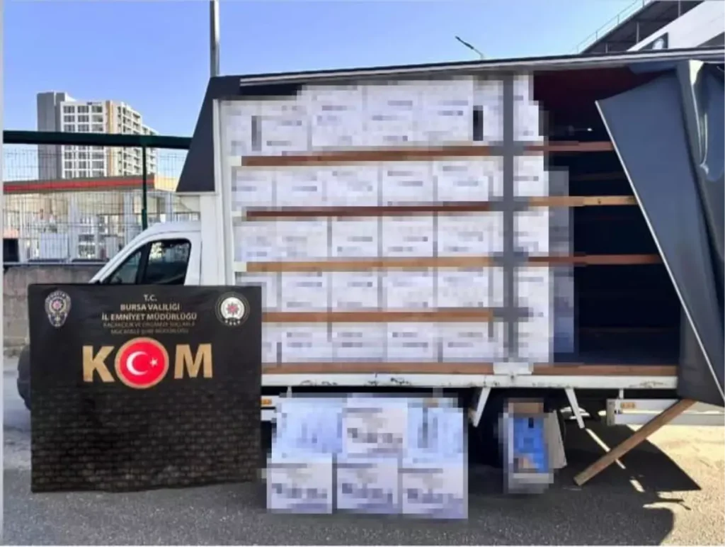 Bursa’da 3 Milyon Kaçak Makaron Ele Geçirildi