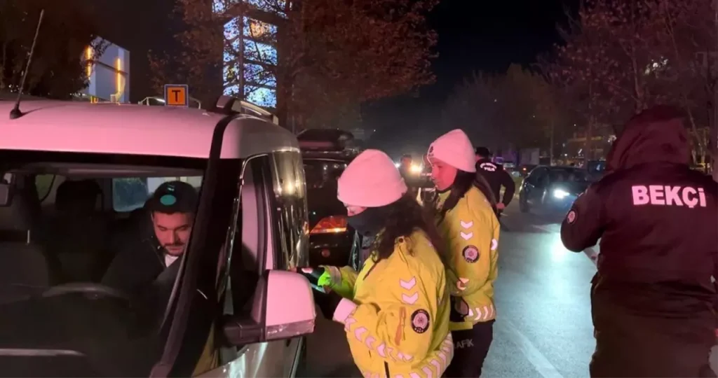 Bursa’da Asayiş Uygulamaları: Ruhsatsız Silah ve Kumar Malzemeleri Ele Geçirildi