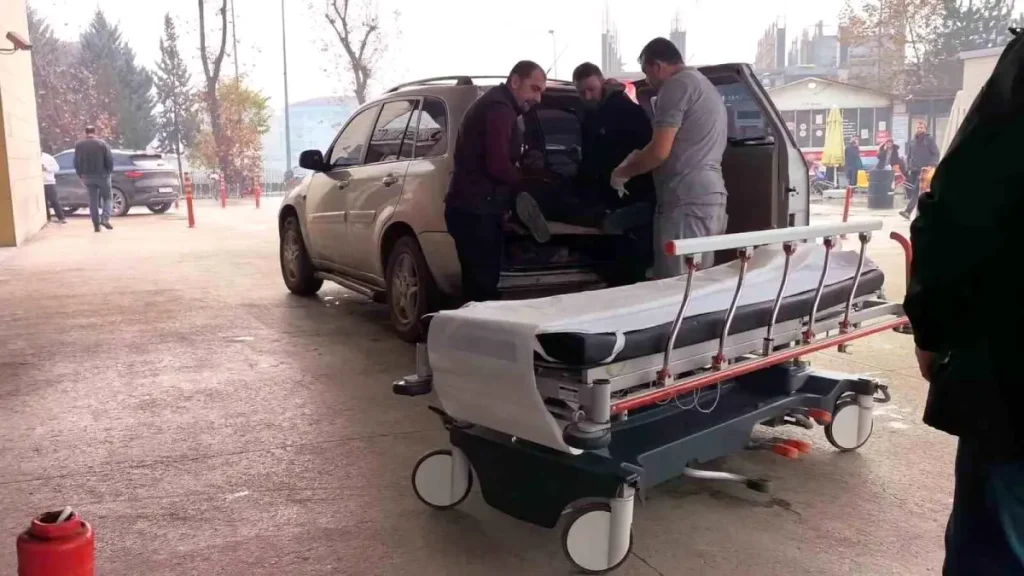 İnegöl’de Mobilya Fabrikasında Devrilen Suntalar İşçiyi Hastaneye Kaptı