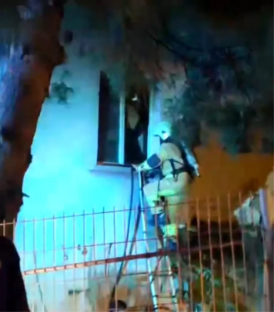 Bursa’da Yangın: Mahsur Kalan Vatandaş Kurtarıldı