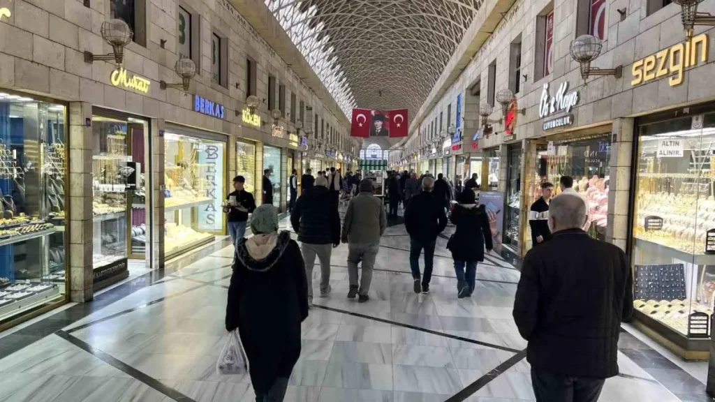 Bursa’da Kira Zammı Esnafı Zorladı