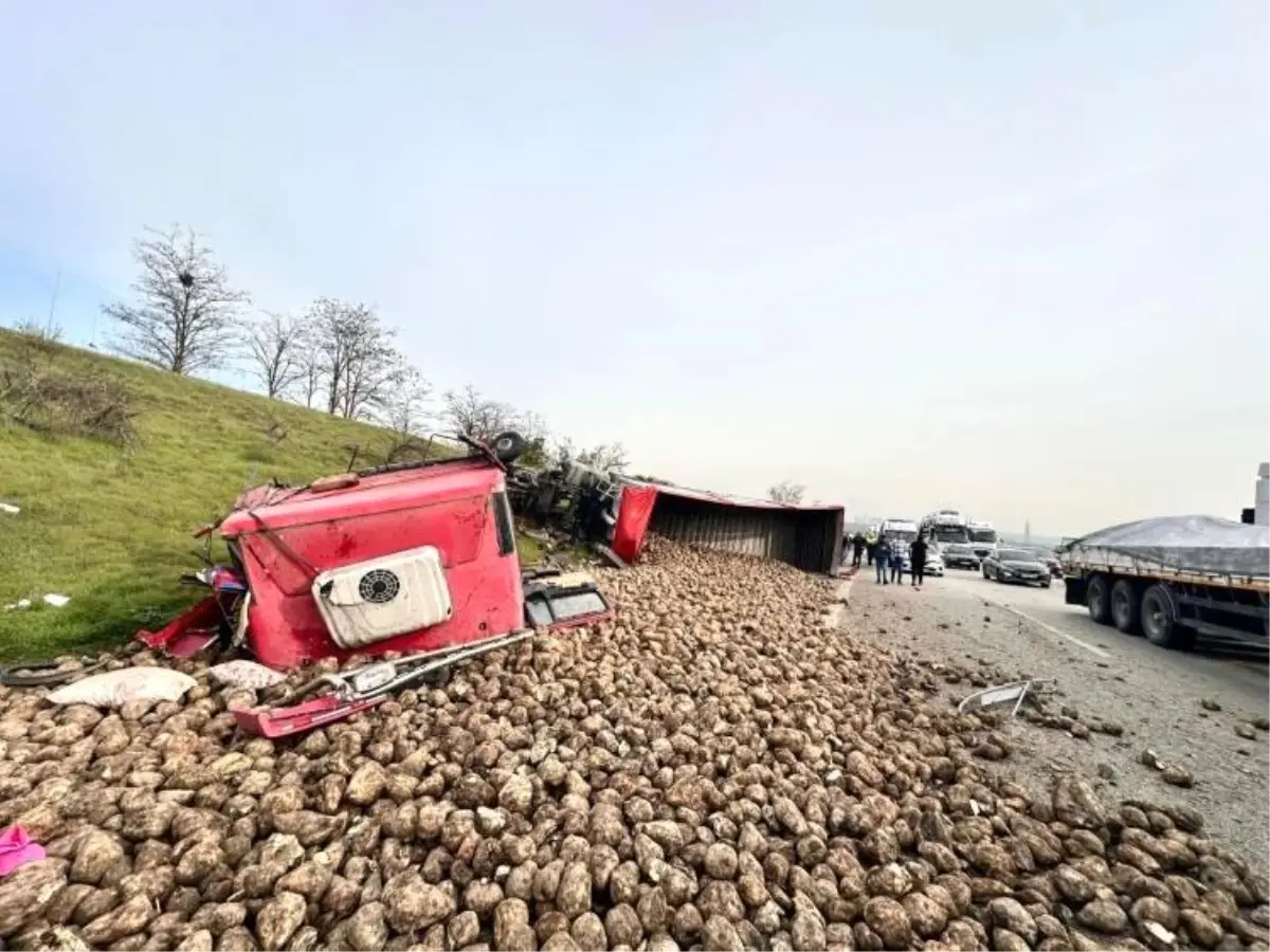 Bursa’da Tır Kazası: 1 Ölü ve 3 Yaralı