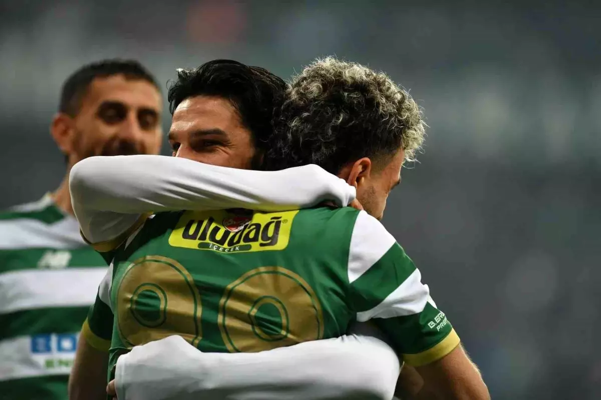 Bursaspor’dan Farklı Galibiyet: Ankara Demirspor 4-0 Yendildi