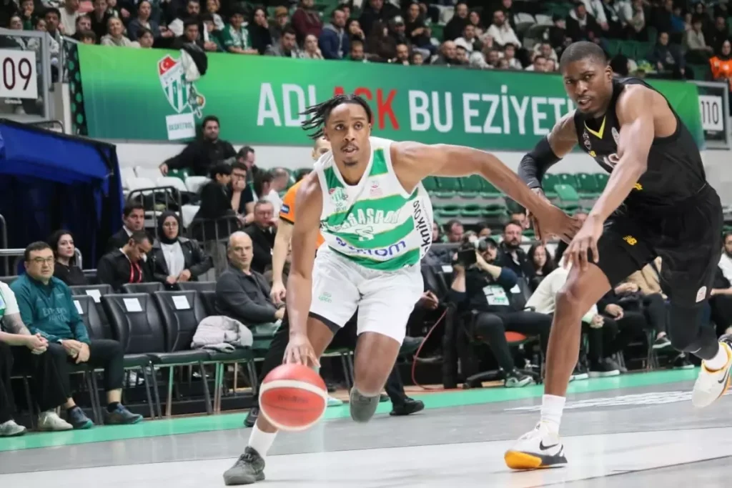 Bursaspor, Mersin’i 99-88 Yendi