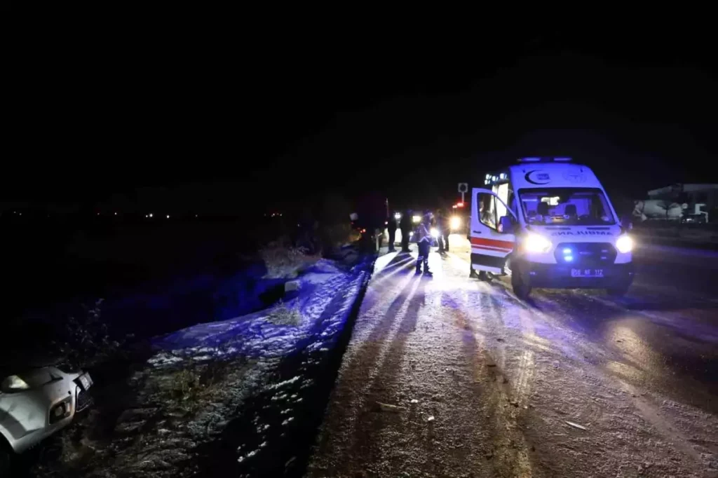 Nevşehir’de Aşırı Buzlanma Kazalara Neden Oldu ve 12 Kişi Yaralandı