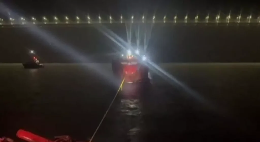 Çanakkale Boğazı’nda Gemide Arıza