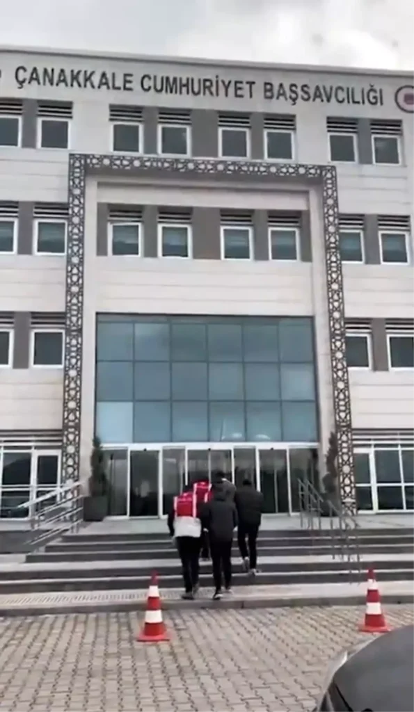 Çanakkale’de 10 Kaçak Göçmen Yakalandı