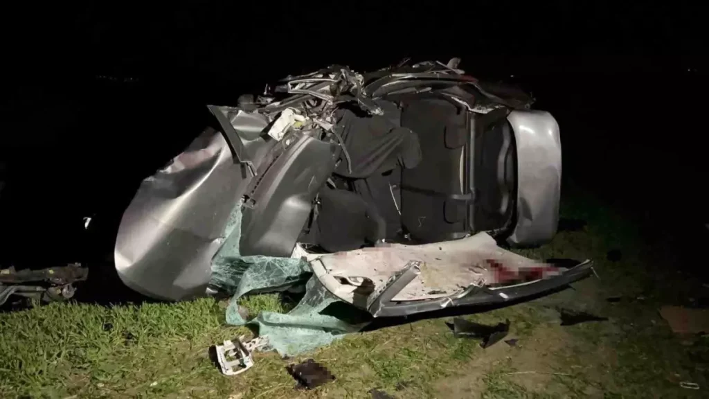 Çanakkale’de Gece Saatlerinde Meydana Gelen Trafik Kazası: 5 Kişi Hayatını Kaybetti