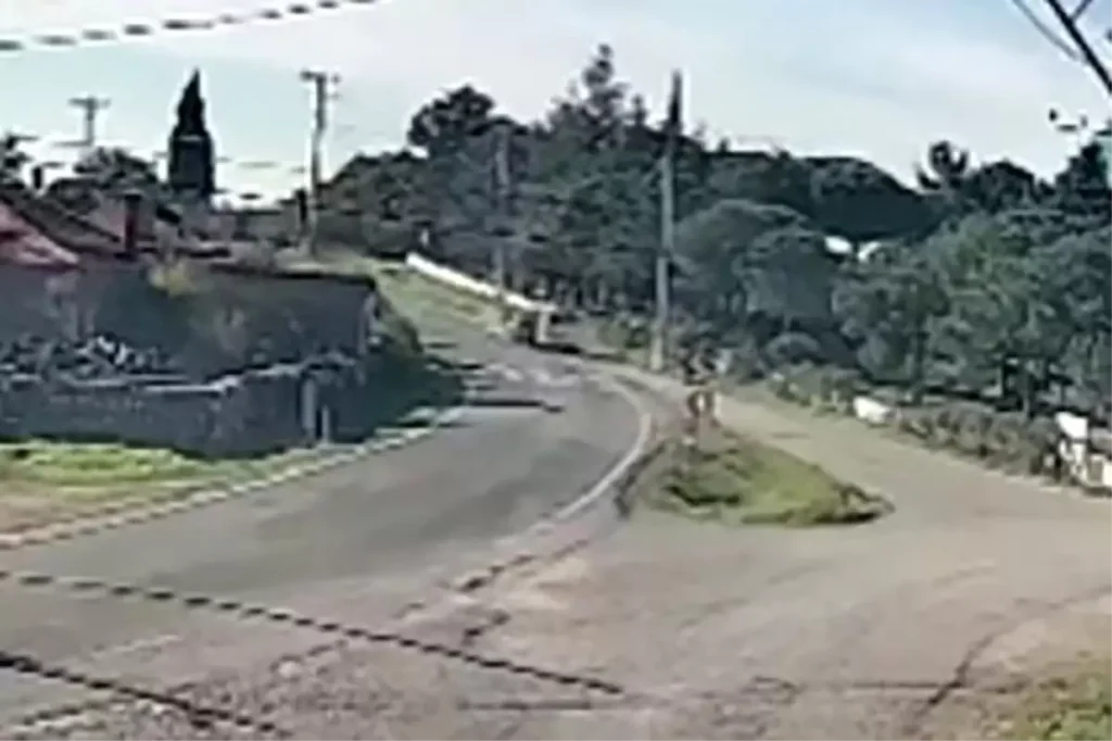 Çanakkale Ayvacık’ta Araç Çarpışması Kamerada Şok Anı!