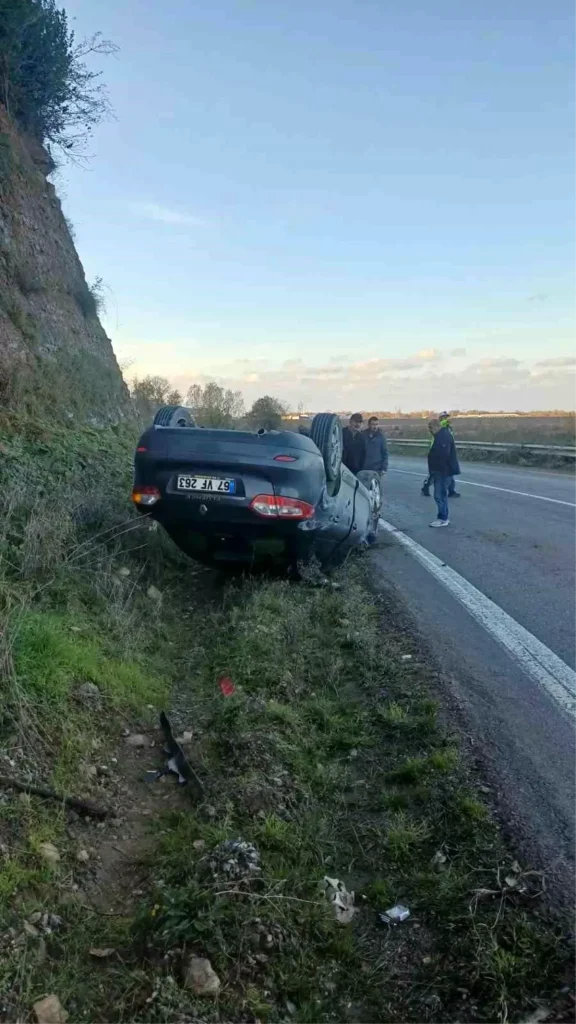 Zonguldak Çaycuma’da Takla Atan Otomobil Şaşkına Çevirdi!