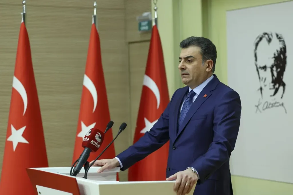 CHP’li Emre: Mahkeme usul eksikliğine işaret etmiş