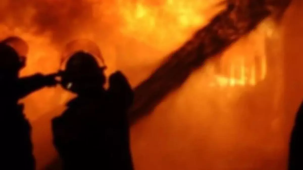 Shantou’da 4 Katlı Bina Yangını: 12 Kişi Hayatını Kaybetti