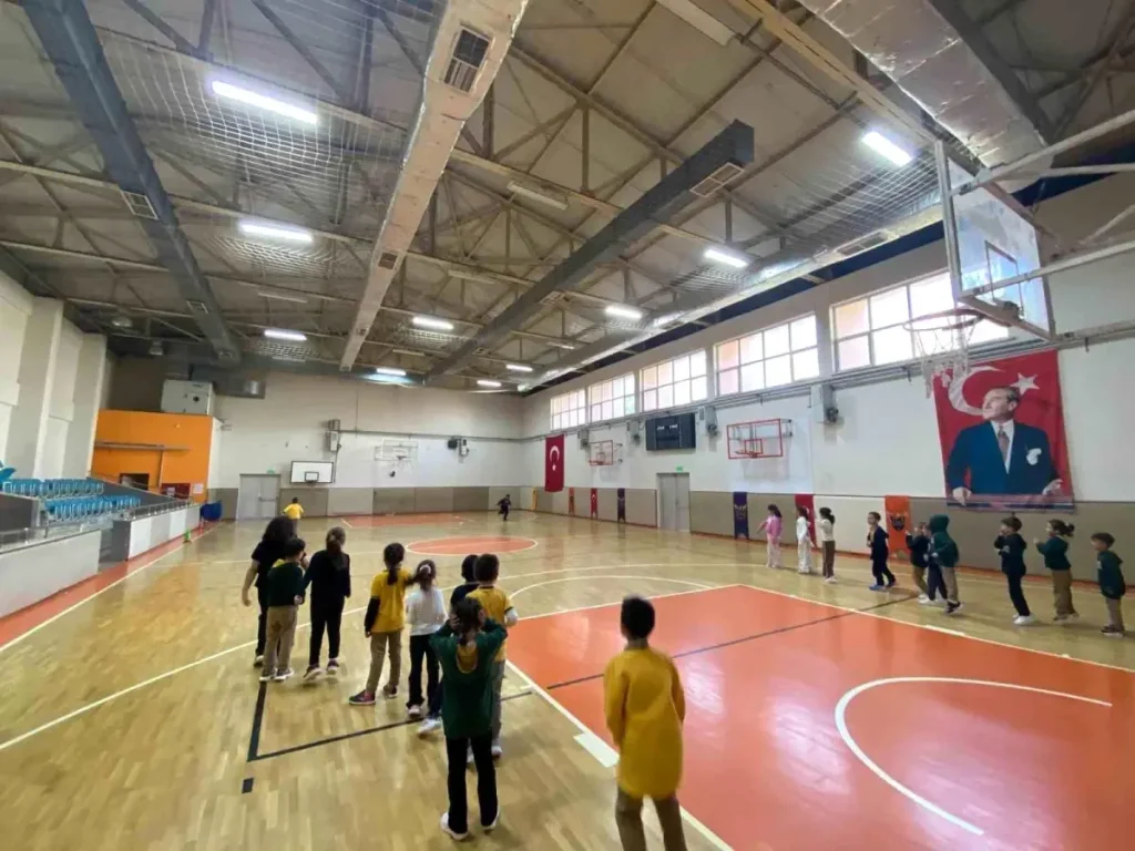 Düzce’de 650 Çocuğun Katıldığı İlkokul Fiziksel Etkinlik (İFET) Oyunları Coşkuyla Sürüyor