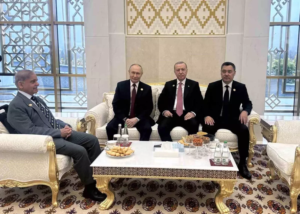 Cumhurbaşkanı Erdoğan, Putin, Şerif ve Berdimuhammedov ile Görüştü