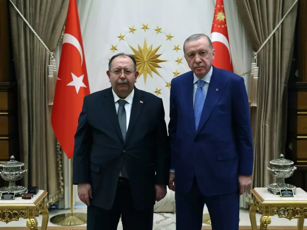 Cumhurbaşkanı Erdoğan, YSK Başkanı Ahmet Yener’i Cumhurbaşkanlığı Külliyesi’nde Karşıladı