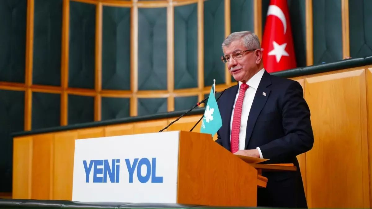 Davutoğlu’ndan Asgari Ücret ve Sendika Eleştirisi